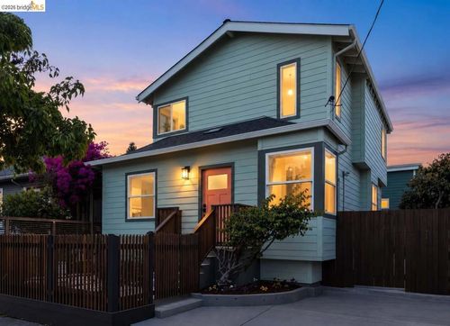 1705 Russell St, Berkeley, CA, 94703-2119 | Card Image