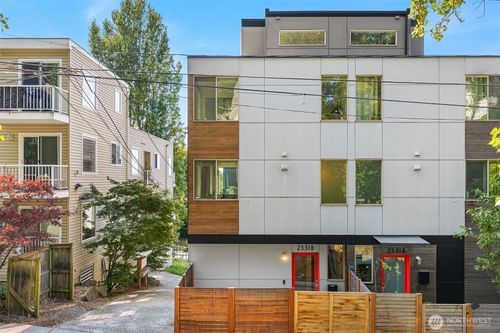 b-2531 13th Avenue S, Seattle, WA, 98144 | Card Image