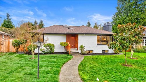 9506 18th Ave Nw, Seattle, WA, 98117-2407 | Card Image