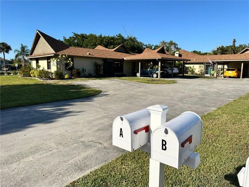 b-4266 Island Cir, FORT MYERS, FL, 33919-4456 | Card Image
