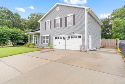 9725 Bobwhite Way, House other with 3 bedrooms, 2 bathrooms and 2 parking in Pensacola FL | Image 3