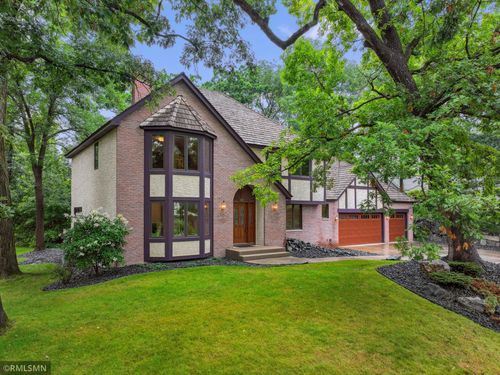 317 Oakwood Ter, Vadnais Heights, MN, 55127-6019 | Card Image