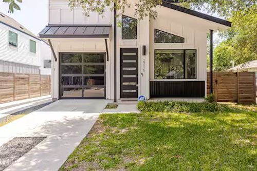 1-2715 E 3rd St, Austin, TX, 78702-4719 | Card Image