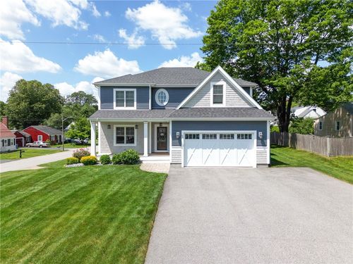 96 Evergreen St, Cumberland, RI, 02864-3560 | Card Image