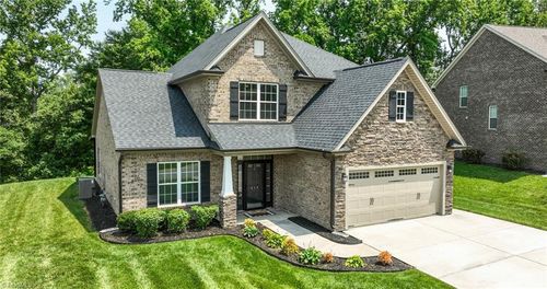 413 Freemont Dr, Thomasville, NC, 27360-6464 | Card Image