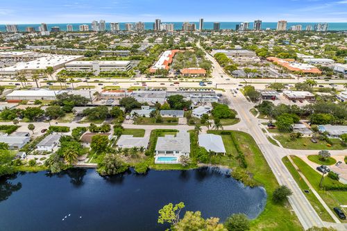 4584 W Alhambra Cir, NAPLES, FL, 34103-2529 | Card Image