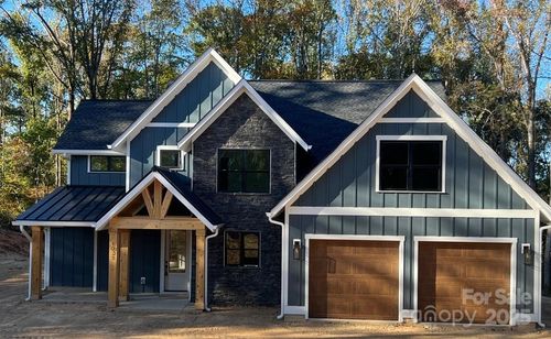 1021 Harrogate Dr, Bessemer City, NC, 28016-6770 | Card Image