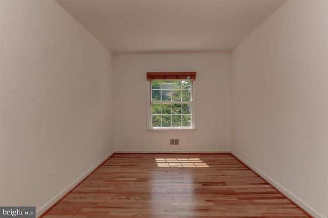 6667 Mclean Dr, Townhouse with 3 bedrooms, 4 bathrooms and null parking in Mclean VA | Image 21