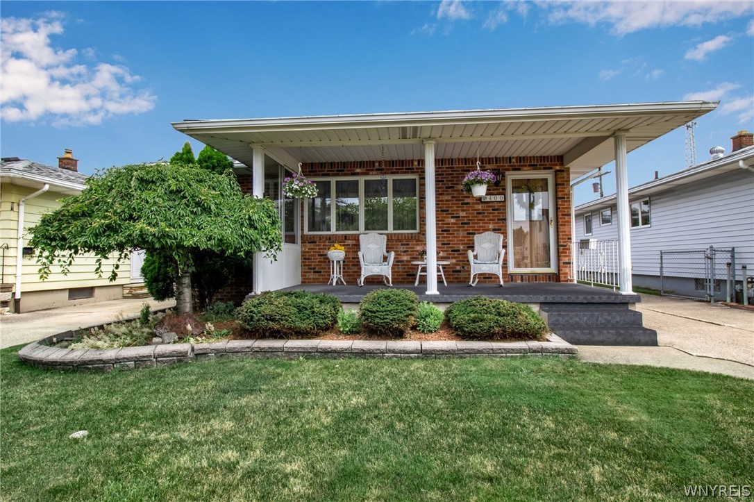 Cleveland Dr, Town Of Tonawanda, NY 14223