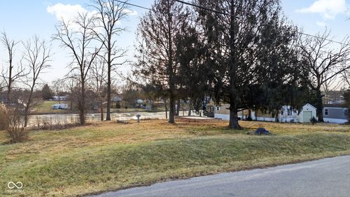 2722 Coventry Gardens Dr, North Vernon, IN, 47265-8719 | Card Image