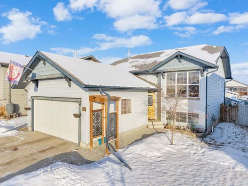 10 Wilkinson Cir, Sylvan Lake, AB, T4S2N7 | Card Image