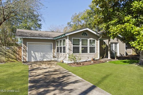 809 Ruth Ave, Gulfport, MS, 39501-1057 | Card Image