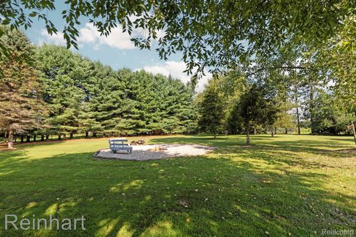 10520 Leeke Rd, Chelsea, MI, 48118-9431 | Card Image