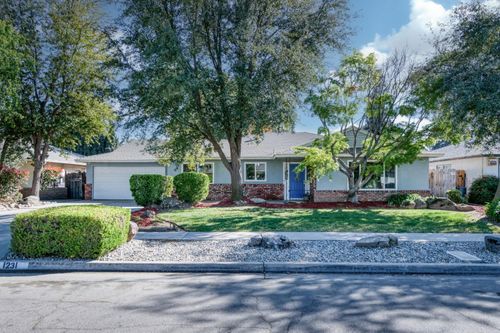 1231 W Fremont Avenue, Fresno, CA, 93711 | Card Image