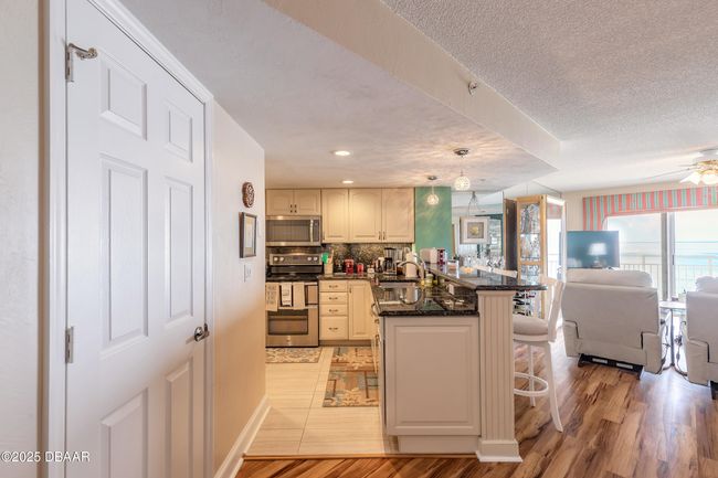 604 - 2967 S Atlantic Ave, Condo with 2 bedrooms, 2 bathrooms and null parking in DAYTONA BEACH SHORES FL | Image 8