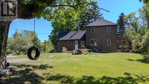 2279 Pigeon Lake Road, Kawartha Lakes (Bobcaygeon), ON, K0M1A0 | Card Image