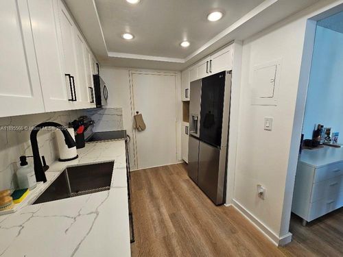 apt-1602-18061 Biscayne Blvd, Aventura, FL, 33160-5227 | Card Image