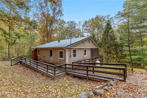 6382 S Wild Greenwood St, Paoli, IN, 47454-8907 | Card Image