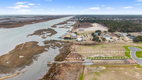 106 S Glimmering Glass Lane, Hampstead, NC, 28443 | Card Image