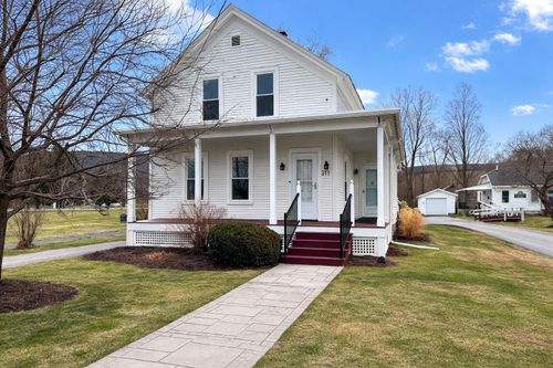 311 North St, Bennington, VT, 05201-1858 | Card Image