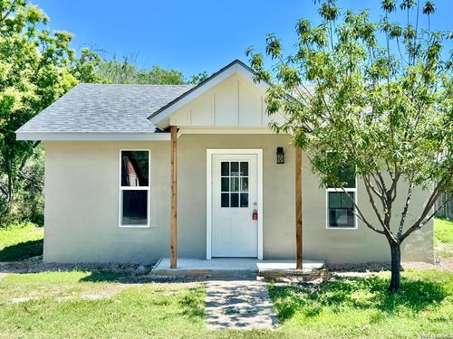 1273 Monterrey St, Uvalde, TX, 78801-5079 | Card Image