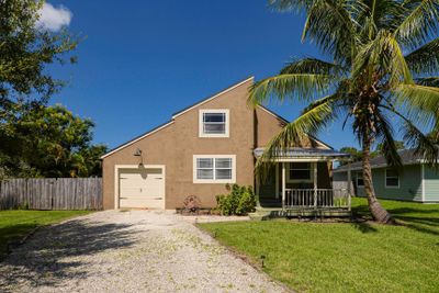 5717 Tangelo Drive, House other with 3 bedrooms, 2 bathrooms and null parking in Fort Pierce FL | Image 1