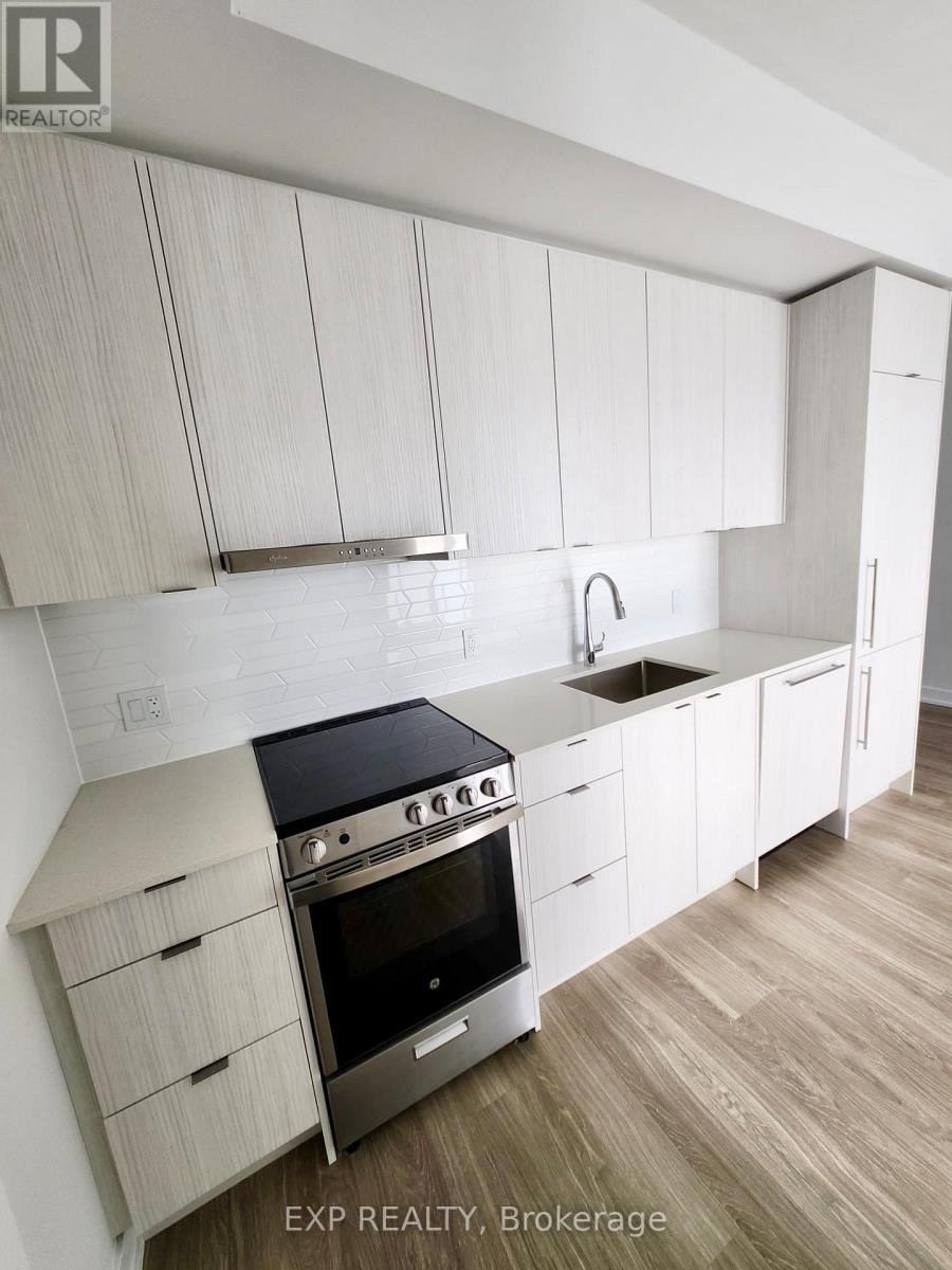 Residential Lease in Mississauga (City Centre) 4