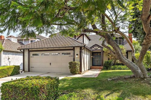 28182 Bluebell Dr, Laguna Niguel, CA, 92677-7070 | Card Image