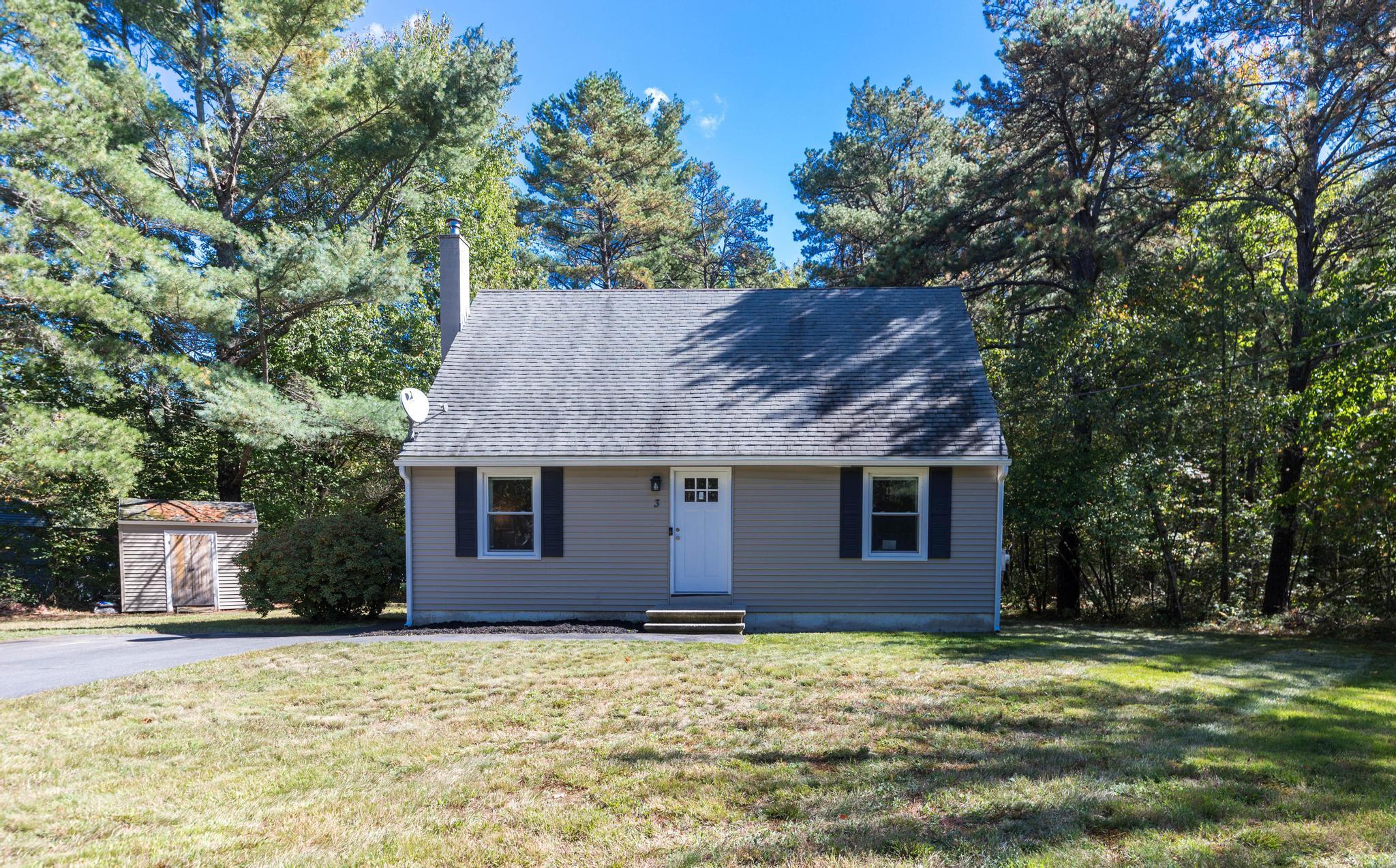 Nottingham Dr, Sanford, ME 04073
