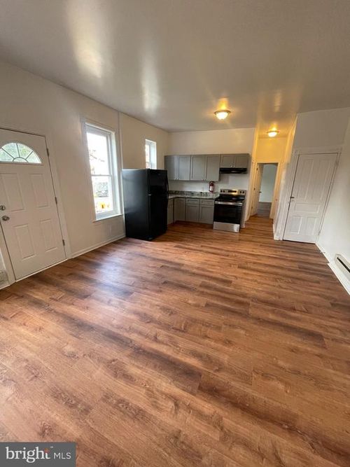 a-1402 Princess Ave, CAMDEN, NJ, 08103-2913 | Card Image