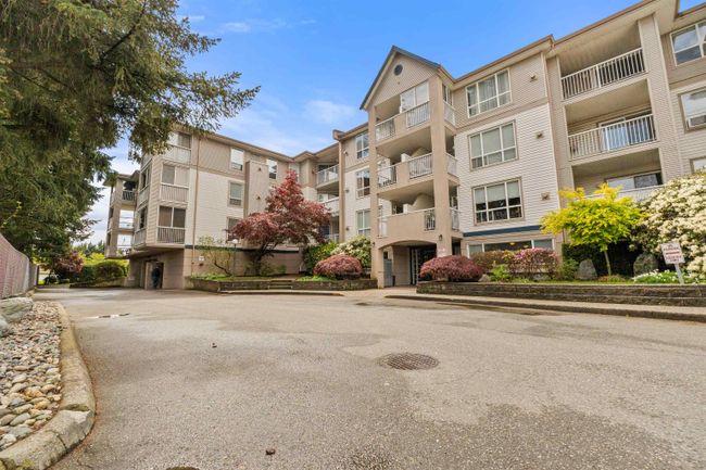 410 - 9165 Broadway Street, Condo with 2 bedrooms, 2 bathrooms and 1 parking in Chilliwack BC | Image 3
