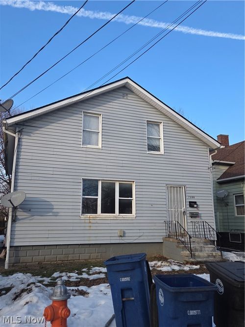 7209 Park Ave, Cleveland, OH, 44105-5048 | Card Image