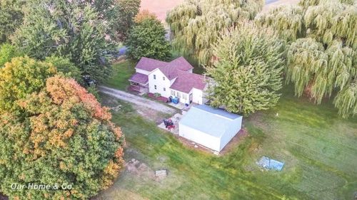 2818 E Brooks Rd, Freeland, MI, 48623-9431 | Card Image