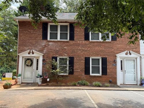 5900 King Charles Ct, Clemmons, NC, 27012-8358 | Card Image