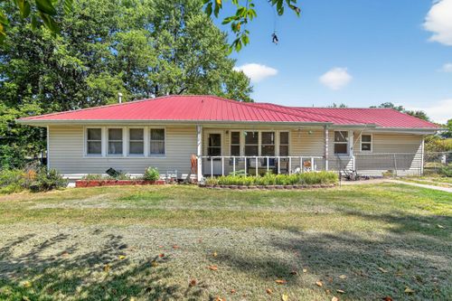 312 S Oak Ave, Aurora, MO, 65605-1647 | Card Image