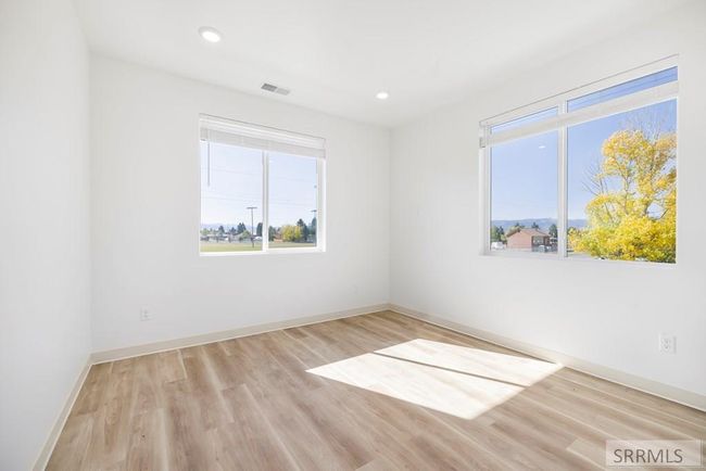 F201 - 201 E Ross Avenue, Condo with 2 bedrooms, 2 bathrooms and null parking in Driggs ID | Image 11