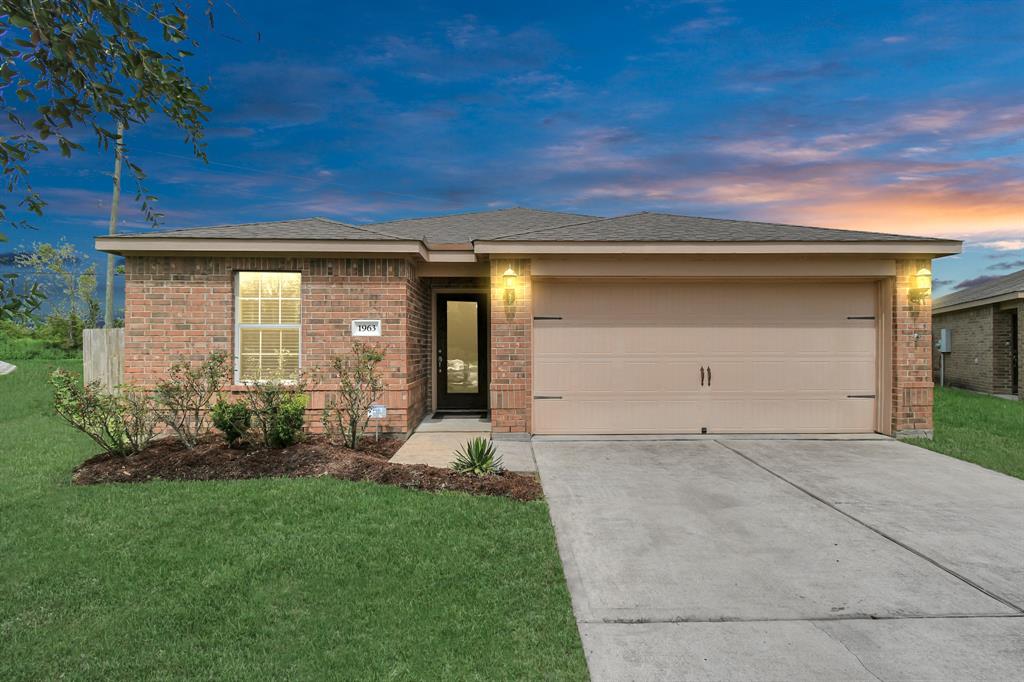 Garnet Breeze Dr, Rosharon, TX 77583