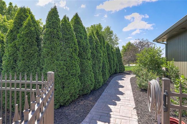 Walkway from driveway to side patio | Image 63