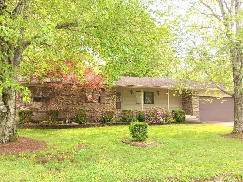 Zehm Ave, Poplar Bluff, MO 63901