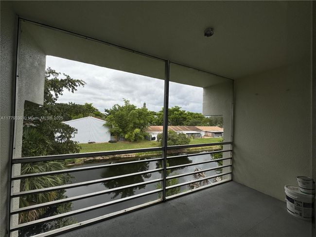 APT-315 - 4215 University Dr, Condo with 2 bedrooms, 2 bathrooms and null parking in Sunrise FL | Image 14