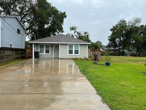4114 Brown St, Bacliff, TX, 77518-1345 | Card Image