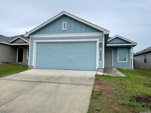 5836 Antonio Pl, Seguin, TX, 78155-3244 | Card Image