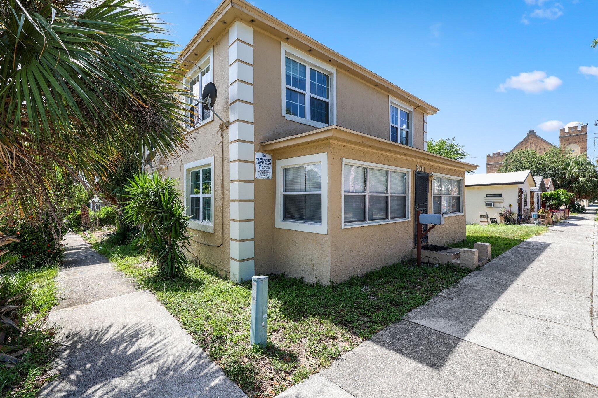 Division Ave, West Palm Beach, FL 33401