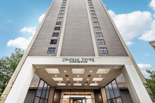 16d-112 Washington Pl, Pittsburgh, PA, 15219-3416 | Card Image