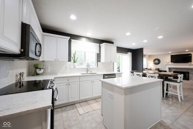 14030 Avalon East Dr, House other with 4 bedrooms, 4 bathrooms and null parking in Fishers IN | Image 24