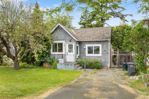 70 Hampton Rd, Saanich, BC, V8Z1G4 | Card Image