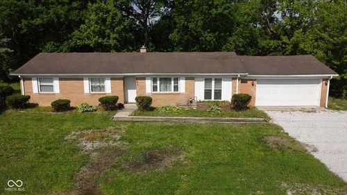 664 County Road 800, Avon, IN, 46123-8566 | Card Image