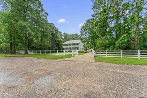 10426 Old Field Rd, Saint Francisville, LA, 70775-4322 | Card Image
