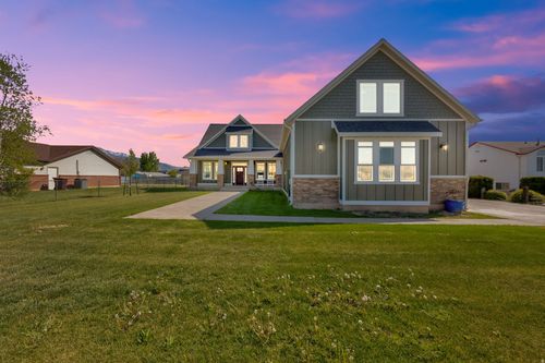 547 W 2550 N, Harrisville, UT, 84414-2164 | Card Image