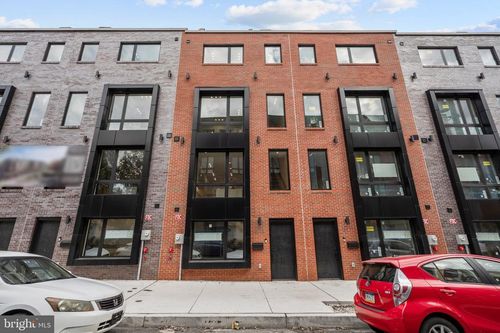 813 N 19th St, PHILADELPHIA, PA, 19130-2001 | Card Image